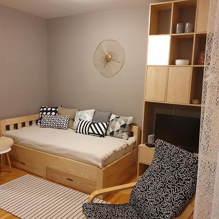 Stan Na Dan "Irina" Banja Luka Appartement Buitenkant foto