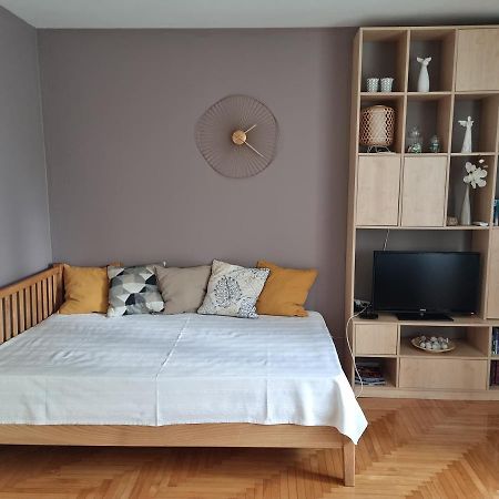 Stan Na Dan "Irina" Banja Luka Appartement Buitenkant foto