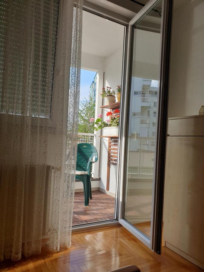 Stan Na Dan "Irina" Banja Luka Appartement Buitenkant foto